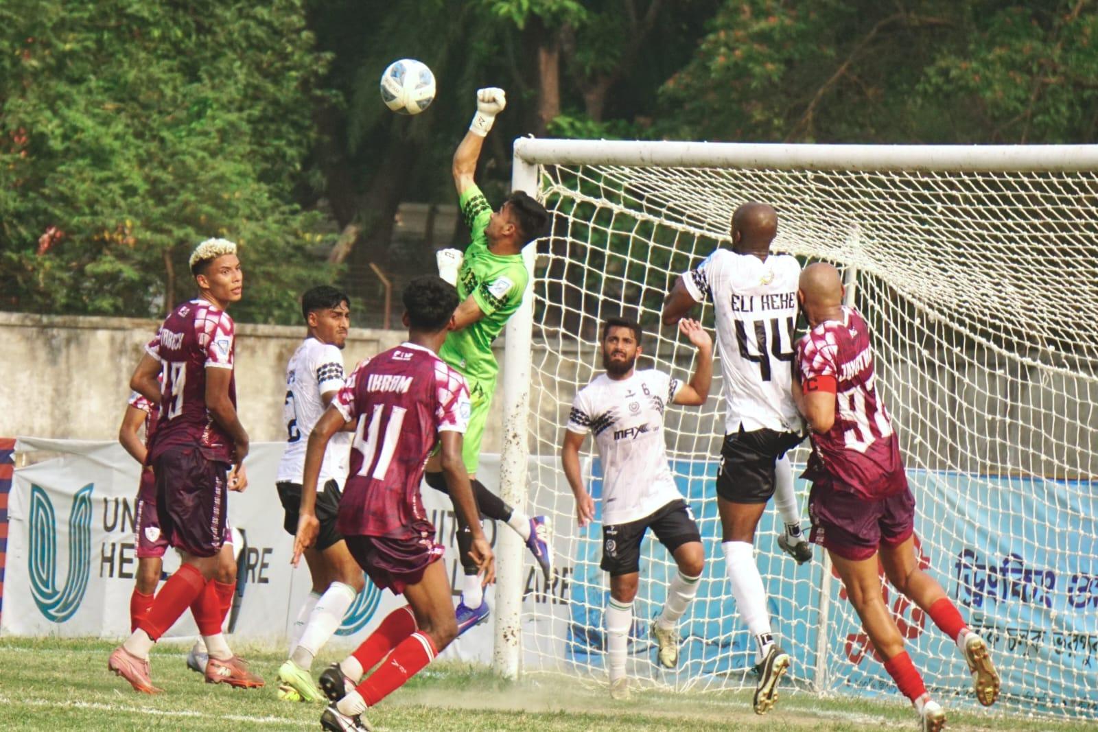 শেষ দিকের গোলে রোমাঞ্চকর জয় মোহামেডানের